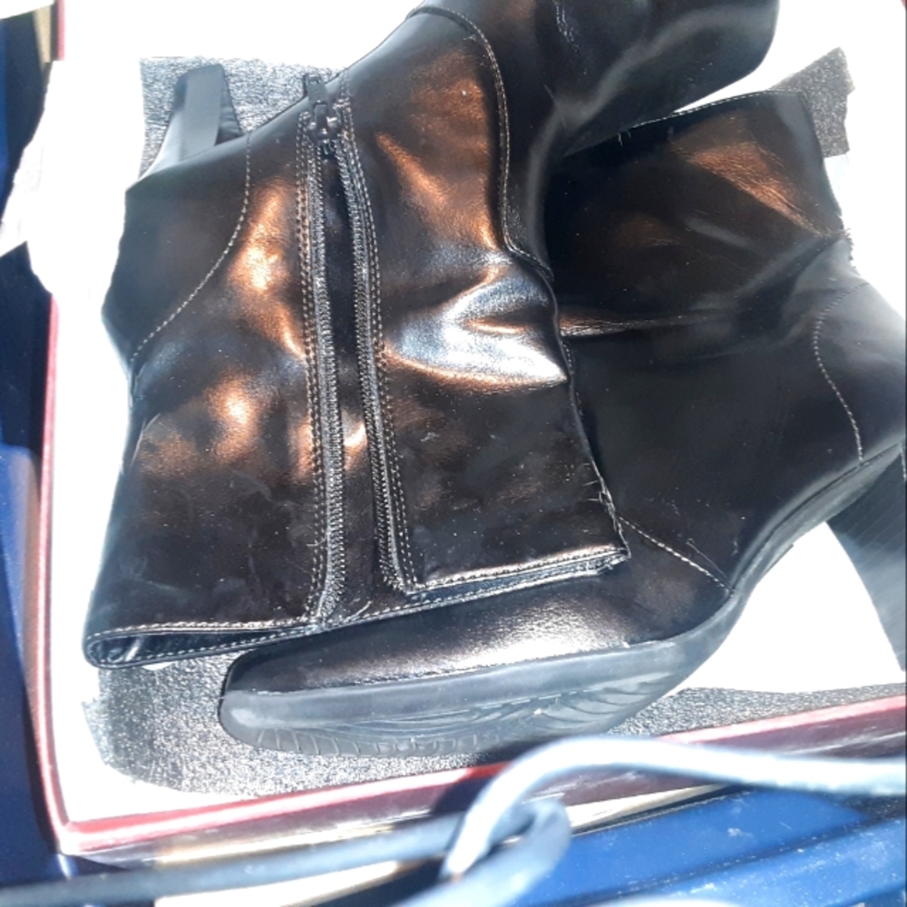 Womens boots